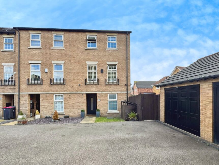 Main image of 4 bedroom Semi Detached House for sale, Carlton Gate Drive, Kiveton Park, South Yorkshire, S26