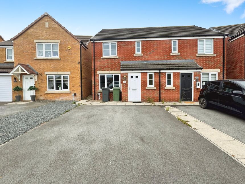 3 bedroom Semi Detached House to rent
