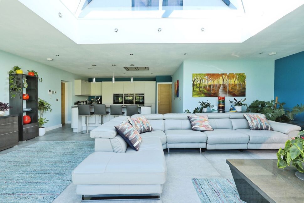 Kitchen Family Room