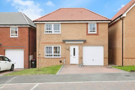 Colliers Place, 4 bedroom Detached House for sale, &pound;300,000