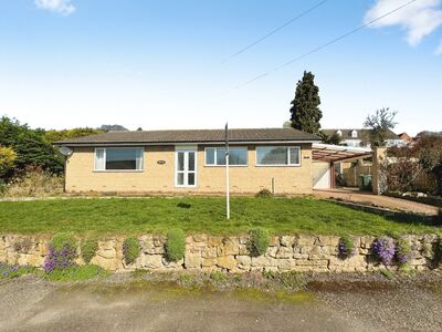 3 bedroom Detached Bungalow to rent