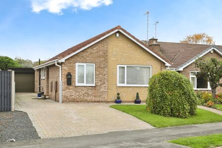 Borrowdale Crescent, 3 bedroom Detached Bungalow for sale, £250,000