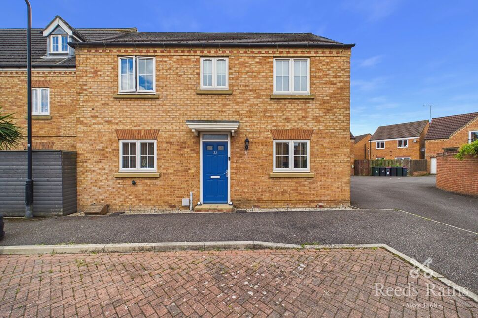 Main image of 3 bedroom Detached House for sale, Mountfield Way, Dinnington, South Yorkshire, S25