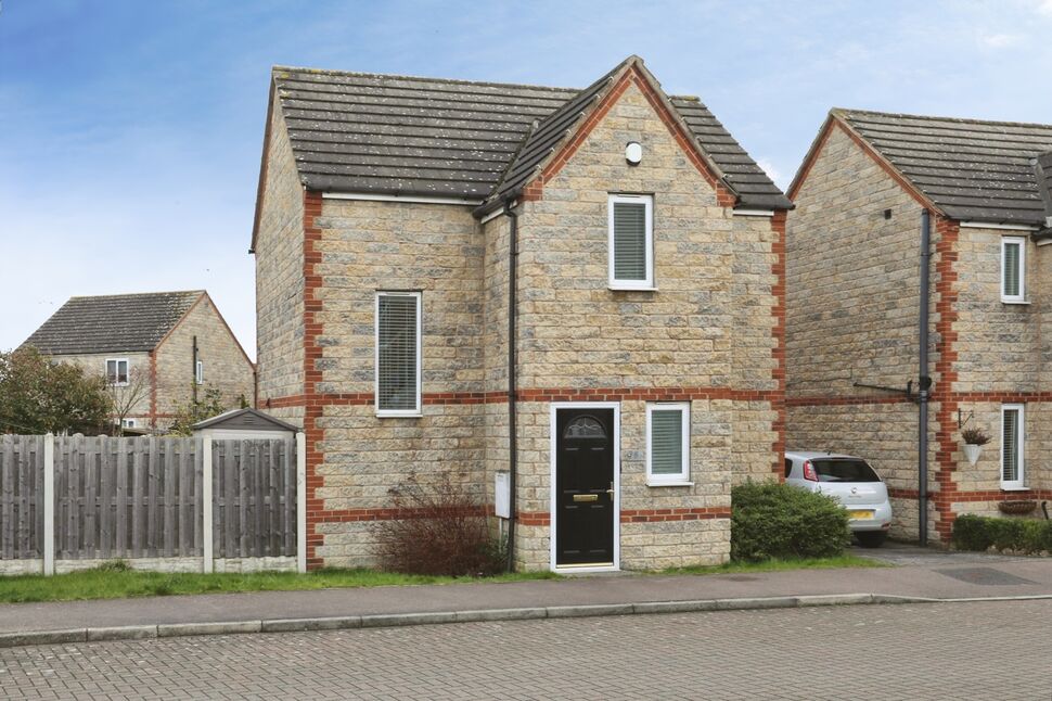 Main image of 3 bedroom Detached House for sale, Euston Way, Dinnington, South Yorkshire, S25