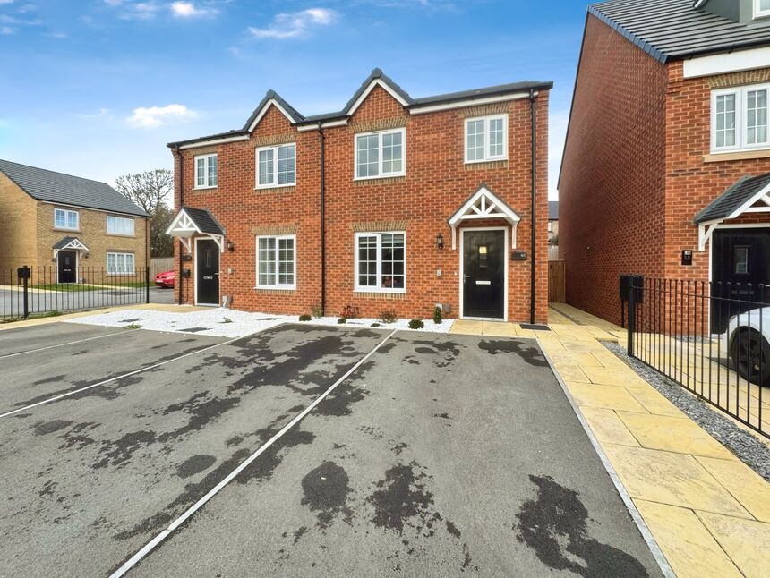 Main image of 3 bedroom Semi Detached House for sale, Trusdale Avenue, Dinnington, South Yorkshire, S25