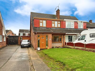 3 bedroom Semi Detached House to rent