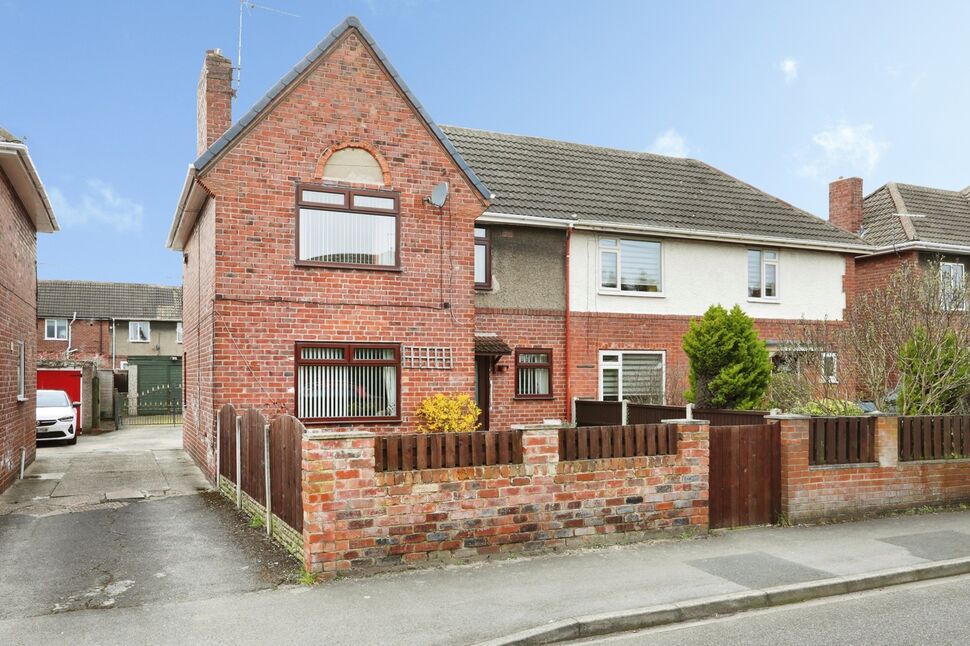 Main image of 3 bedroom Semi Detached House for sale, Eastern Avenue, Dinnington, South Yorkshire, S25
