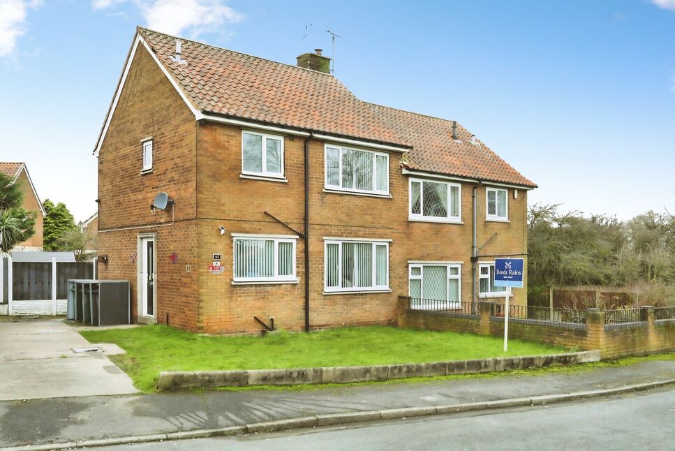 Main image of 2 bedroom Semi Detached House for sale, High Nook Road, Dinnington, South Yorkshire, S25