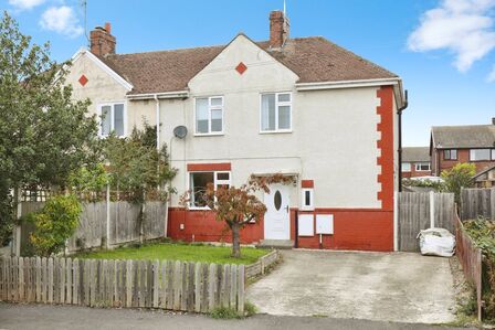Gildingwells Road, 3 bedroom Semi Detached House for sale, &pound;155,000