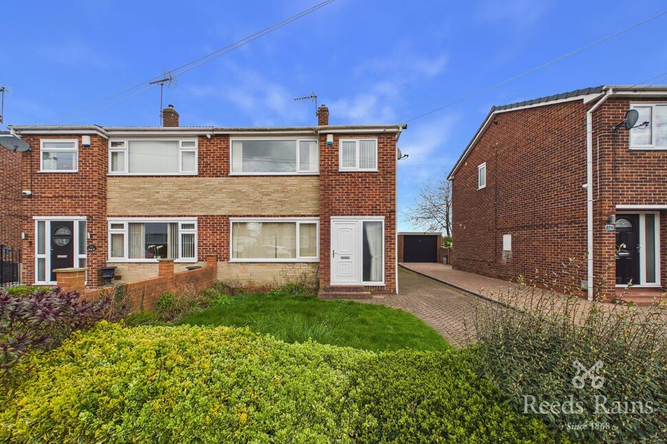 Main image of 3 bedroom Semi Detached House for sale, Edinburgh Drive, North Anston, South Yorkshire, S25