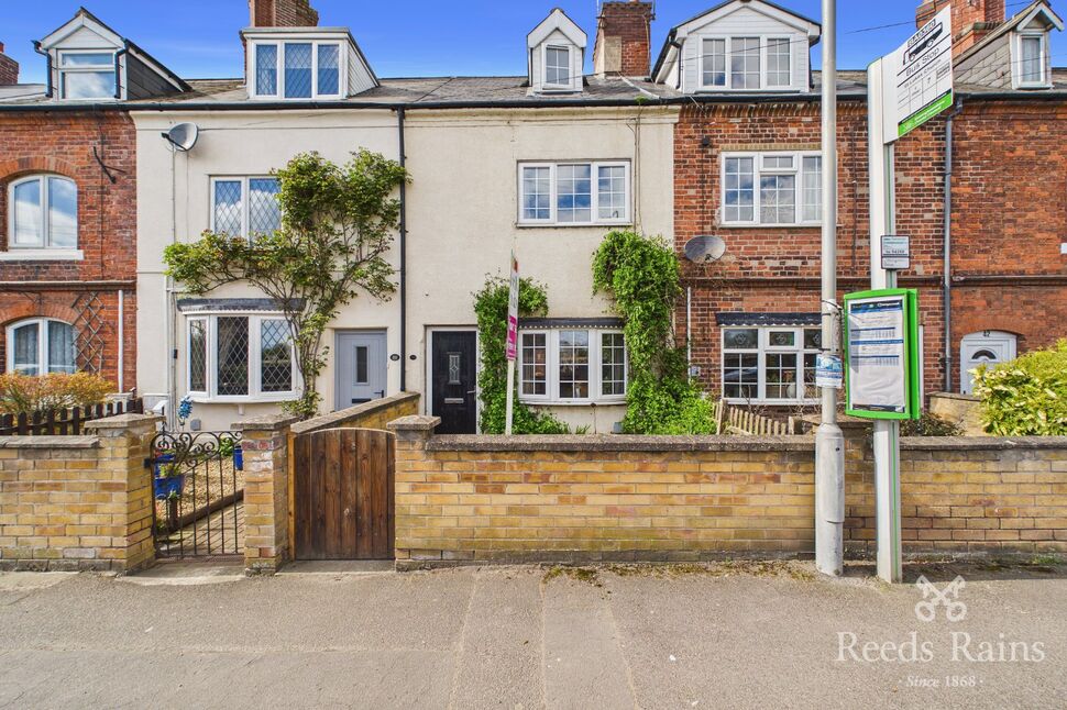 Main image of 3 bedroom Mid Terrace House for sale, Shireoaks Row, Shireoaks, Nottinghamshire, S81