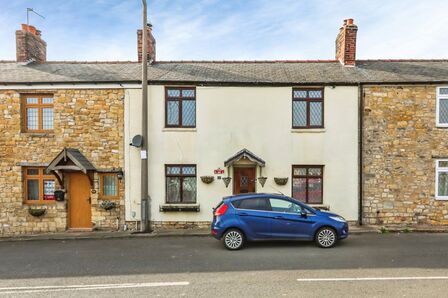 2 bedroom Mid Terrace House for sale