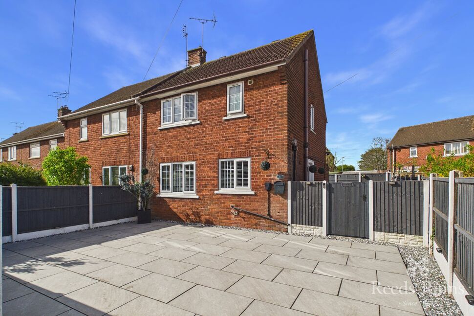 Main image of 2 bedroom Semi Detached House for sale, Lindrick Close, Carlton-in-Lindrick, Nottinghamshire, S81