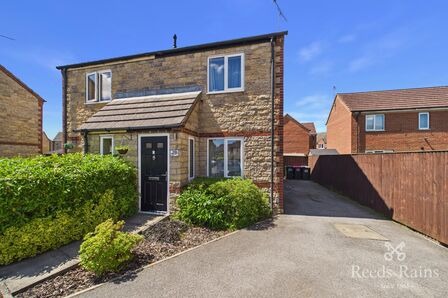 Paddington Close, 2 bedroom Semi Detached House for sale, &pound;160,000