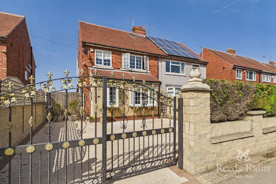 Main image of 3 bedroom Semi Detached House for sale, Doe Quarry Lane, Dinnington, South Yorkshire, S25