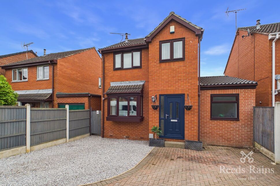 3 bedroom Detached House for sale