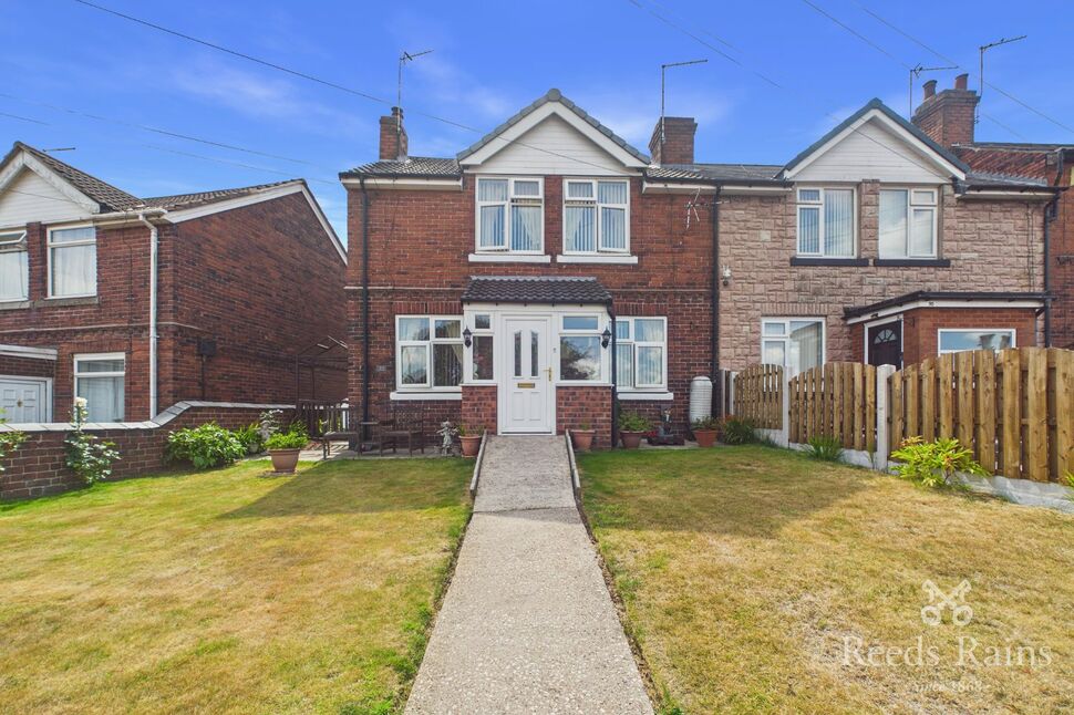 Main image of 3 bedroom End Terrace House for sale, Sandy Lane, Thurcroft, South Yorkshire, S66