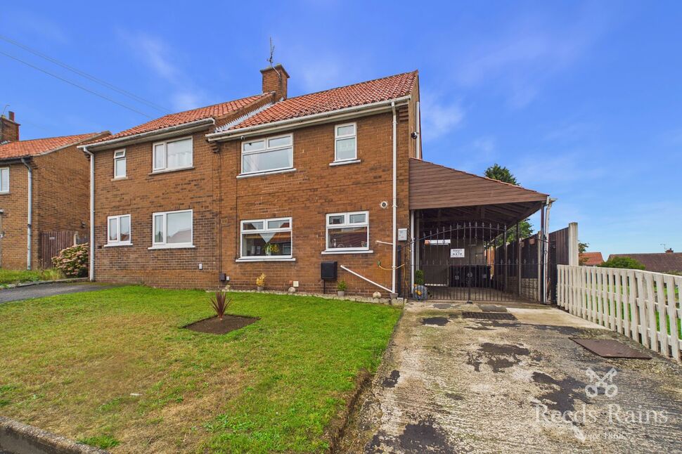 Main image of 2 bedroom Semi Detached House for sale, High Nook Road, Dinnington, Rotherham, S25