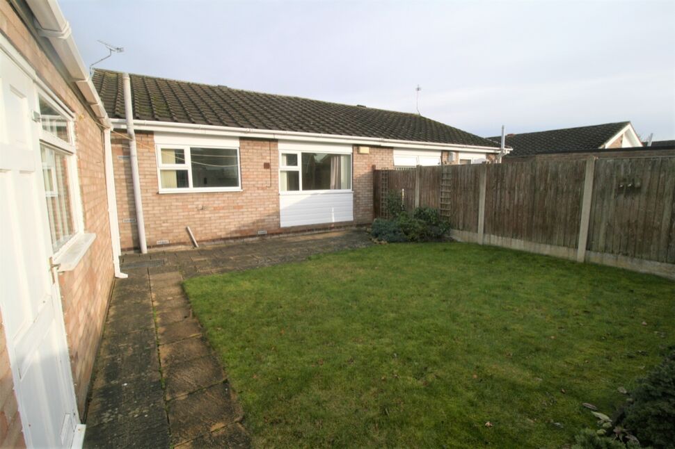 2 bedroom Semi Detached Bungalow for sale, Lindrick Close, Bessacarr