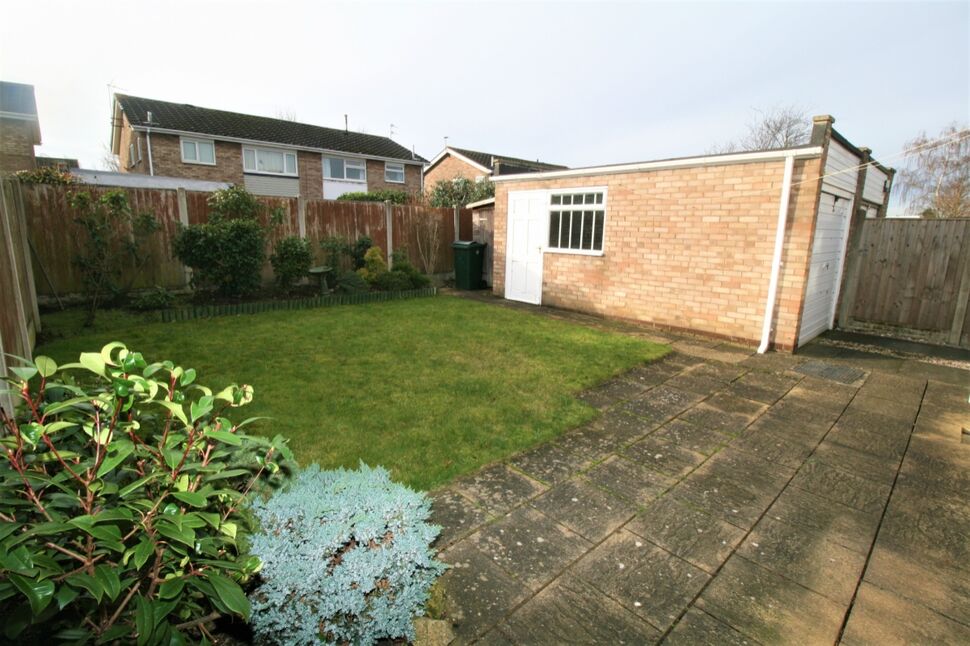 2 bedroom Semi Detached Bungalow for sale, Lindrick Close, Bessacarr