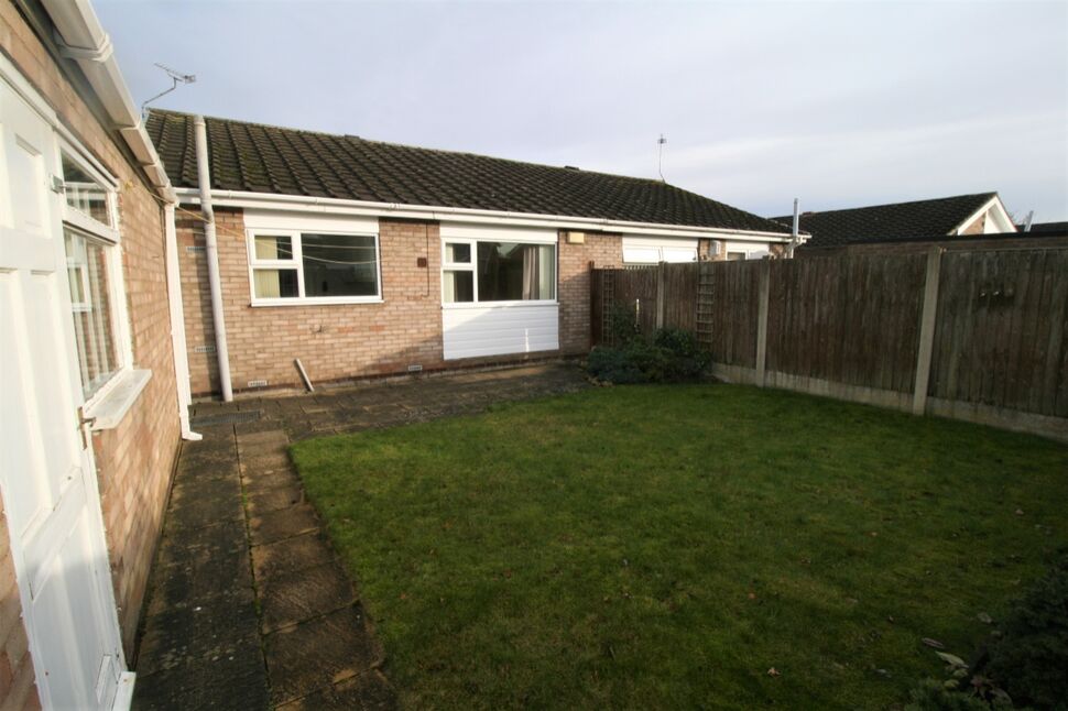 2 bedroom Semi Detached Bungalow for sale, Lindrick Close, Bessacarr