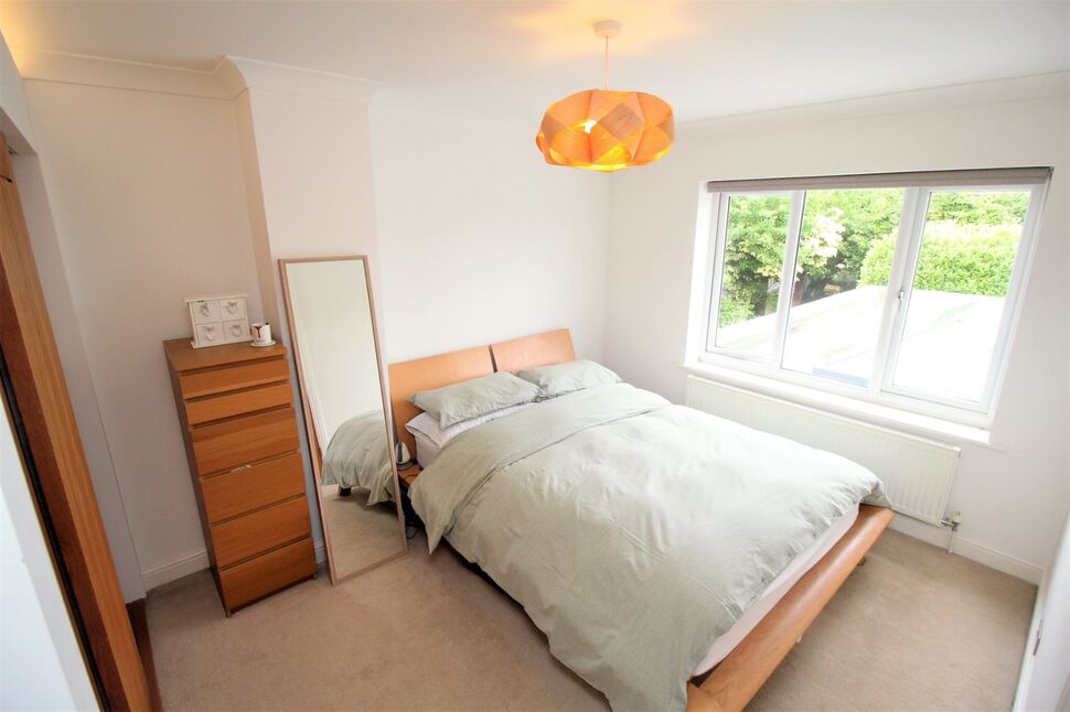 3 bedroom Semi Detached House for sale, Spring Crescent, Sprotbrough