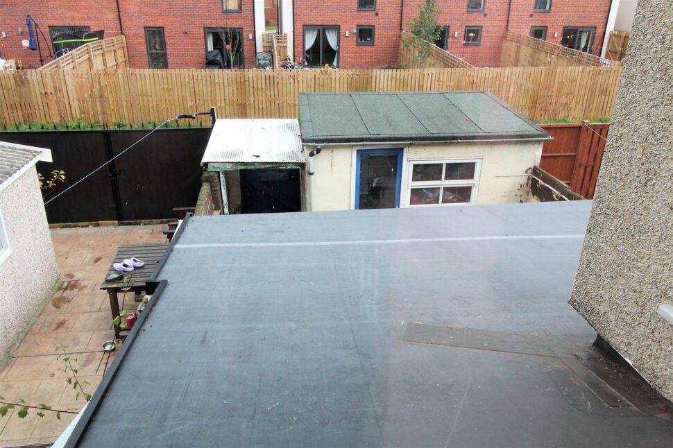 3 bedroom Mid Terrace House for sale, Marton Road, Toll Bar, DN5 £79,950