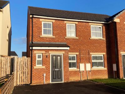 Chalk Road, 2 bedroom Semi Detached House for sale, £165,000