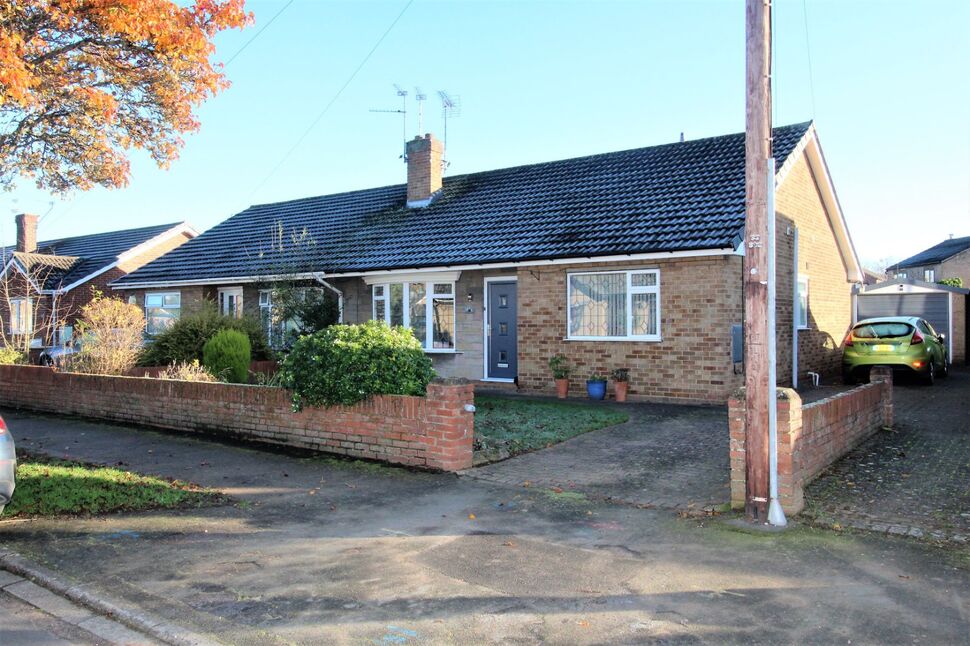 2 bedroom Semi Detached Bungalow for sale, Pine Hall Road, Barnby Dun
