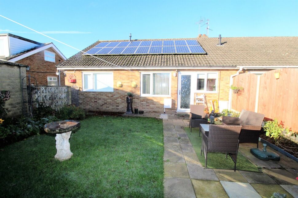 2 bedroom Semi Detached Bungalow for sale, Pine Hall Road, Barnby Dun