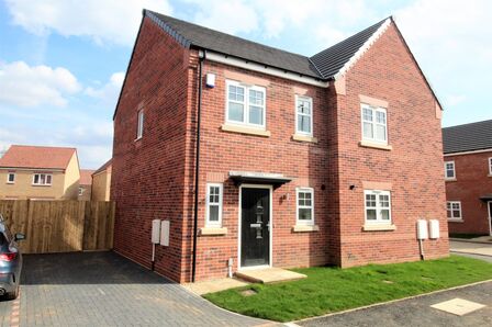 Schofield Close, 2 bedroom Semi Detached House for sale, £87,500