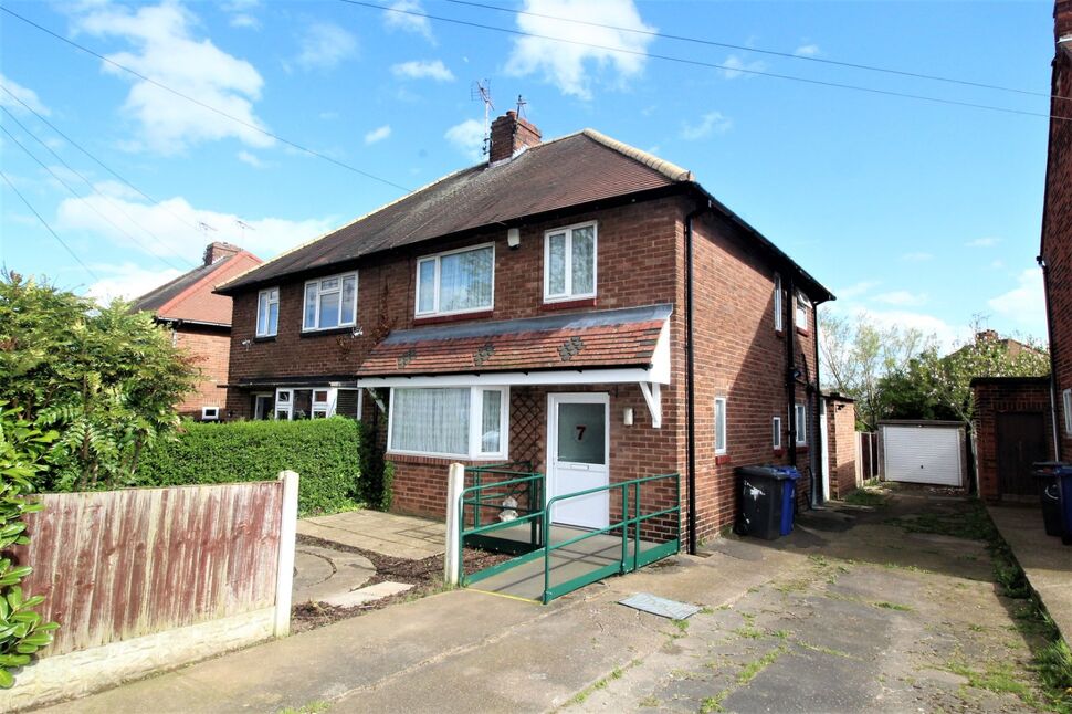 3 bedroom Semi Detached House for sale, Norborough Road, Doncaster, DN2 £135,000