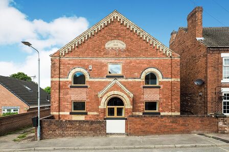 Plainspot Road, 2 bedroom  Flat to rent, £775 pcm
