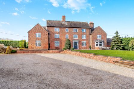 Weston, 8 bedroom Detached House for sale, £1,300,000