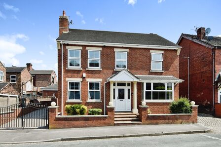 Hamilton Road, 6 bedroom Detached House for sale, £375,000