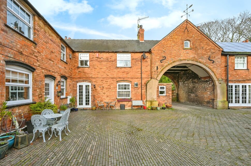 2 bedroom Semi Detached House for sale, The Mount, Stafford, ST18 £200,000