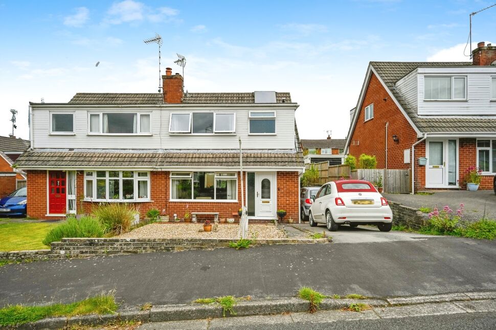 2 bedroom Semi Detached House for sale, The Mount, Stafford, ST18 £