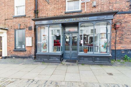 3 bedroom Mid Terrace House for sale