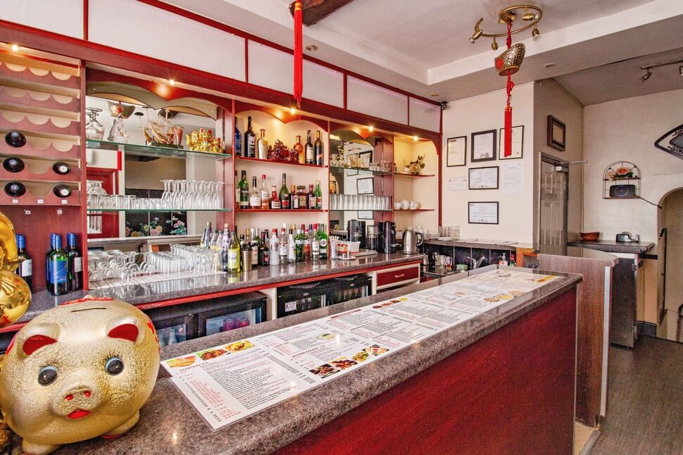Restaurant / Bar