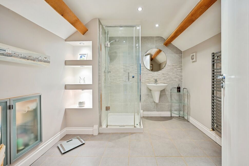 Owner's En-Suite