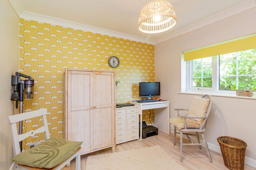 Office / Bedroom 4