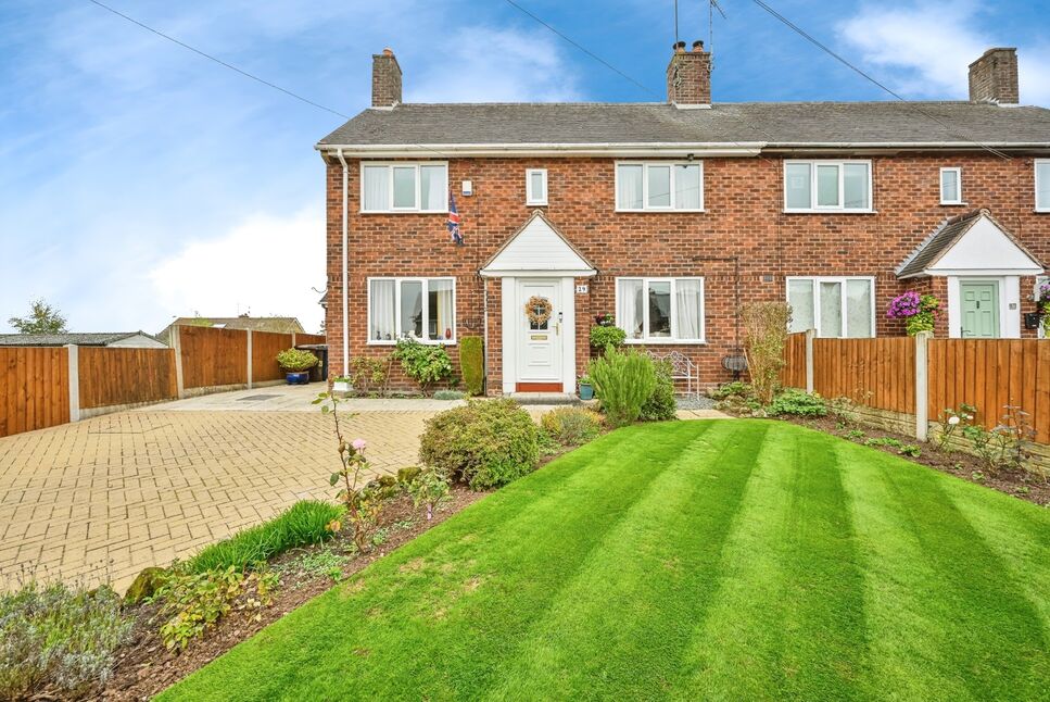 4 bedroom Semi Detached House for sale