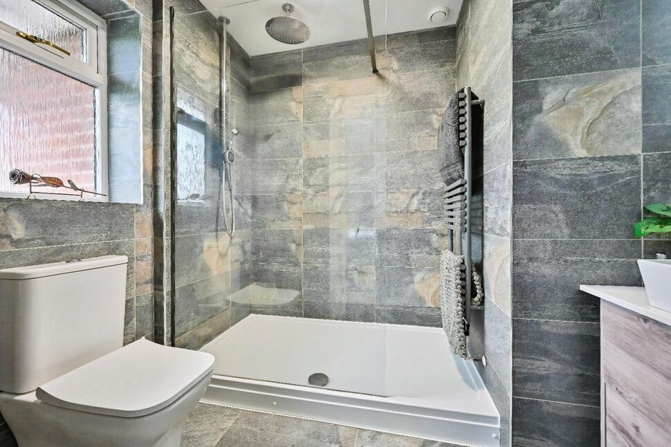 En-Suite 3