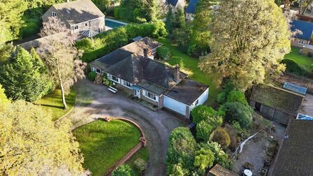 4 bedroom Detached Bungalow for sale