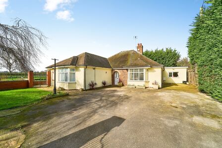 4 bedroom Detached Bungalow for sale