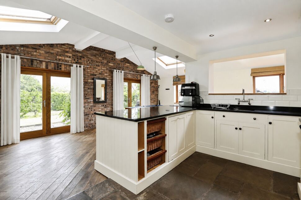 Kitchen Family Room
