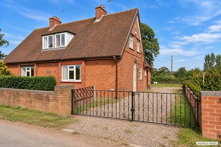 Maer Lane, 2 bedroom Semi Detached House for sale, &pound;180,000