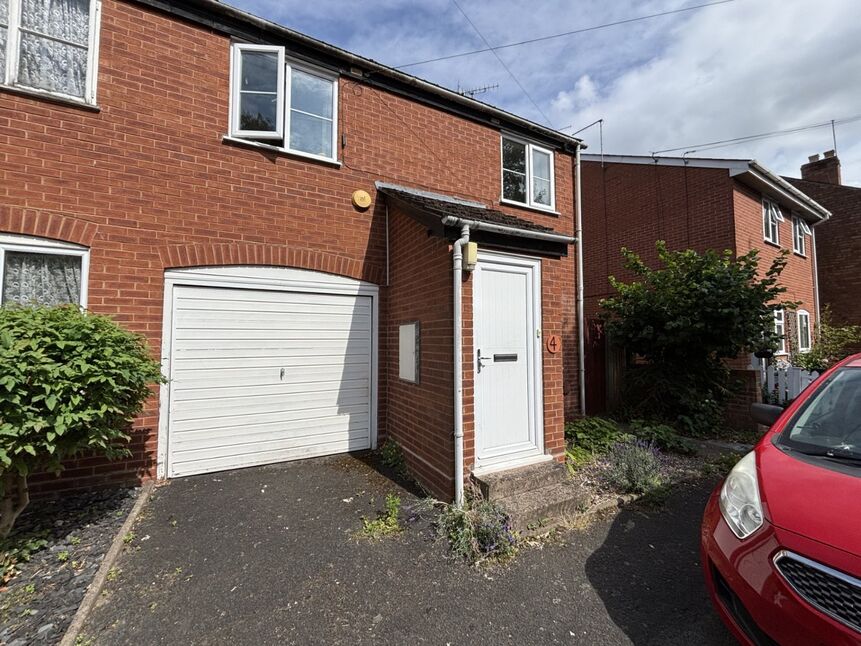 Main image of 3 bedroom Semi Detached House to rent, Spring Lane, Worcester, WR5
