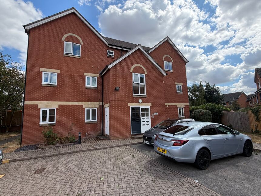 Main image of 2 bedroom Flat to rent, Shepherds Pool, Evesham, Worcestershire, WR11