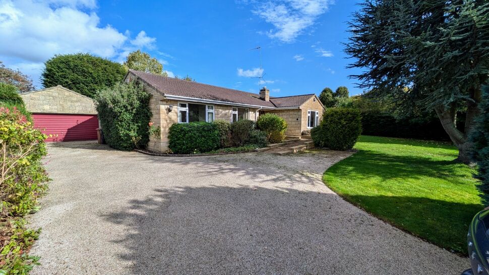 Main image of 4 bedroom Detached Bungalow for sale, Old Hall Close, Aston Somerville, Worcestershire, WR12